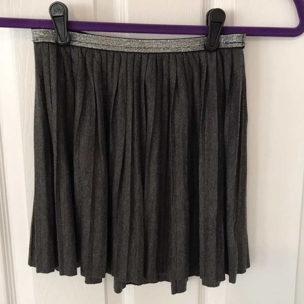 Old Navy Pleated Skirt - Picture 1 of 6